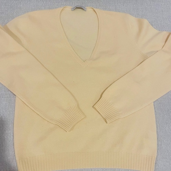 Brunello Cucinelli Yellow V-neck Cashmere Sweater S